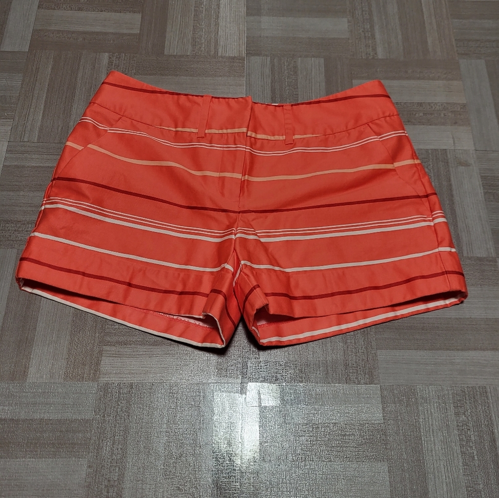 -New York & Co orange striped shorts. 2